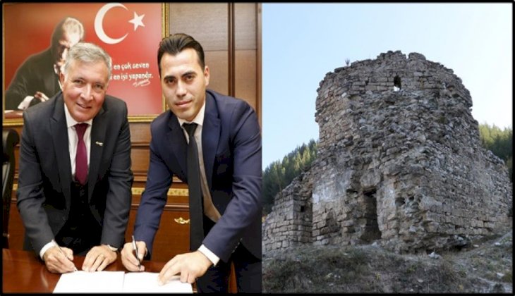 Tarihi Sultan Murat Camisi'nin restorasyonu için imzalar atıldı