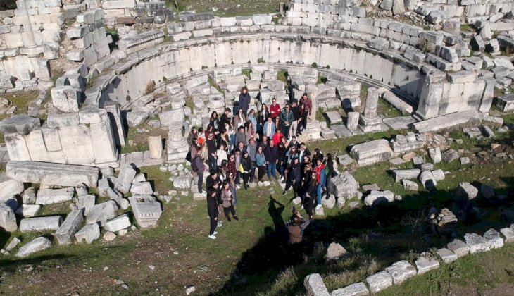Yabancı Öğrenciler Stratonikeia Antik Kenti ve Marmaris’i Gezdi