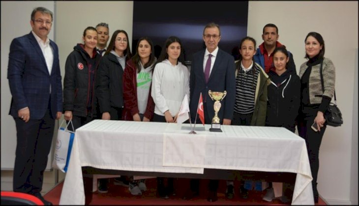 Honaz'lı Futsalcılar Hedef Büyüttü