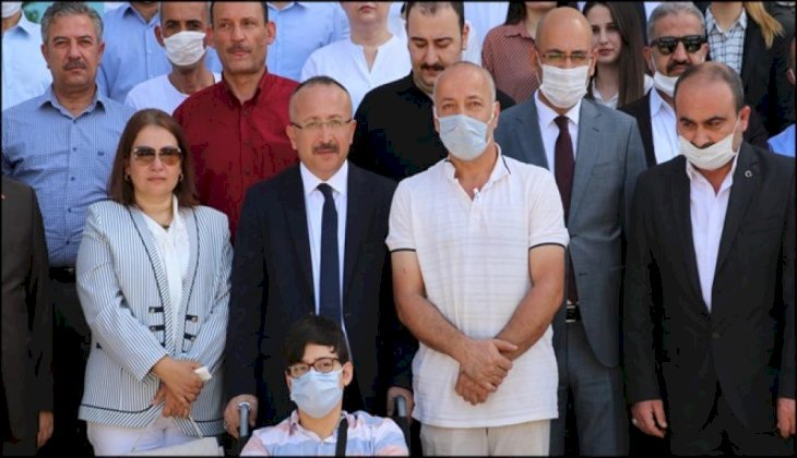 Yeni Denizli Valisi Ali Fuat Atik , Siirt'ten Gözyaşlarıyla Uğurlandı