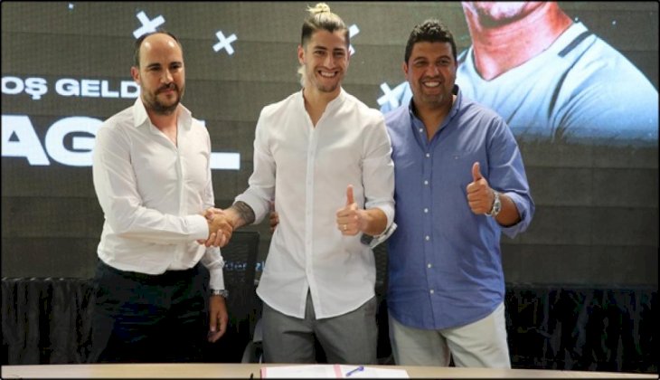 Denizlispor'un yeni transferi Sagal, sözleşmeye imza attı