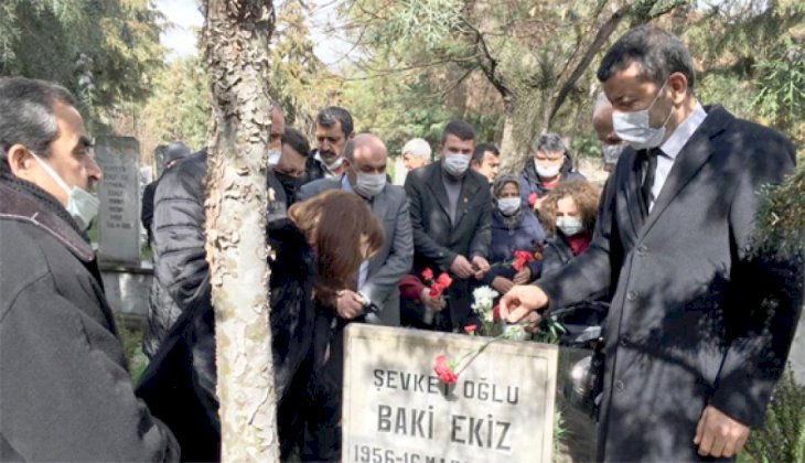 CHP Serinhisar'da Mezarlık Ziyaret etti