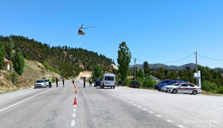 Jandarma helikopter ve drone ile havadan trafik denetimi yaptı