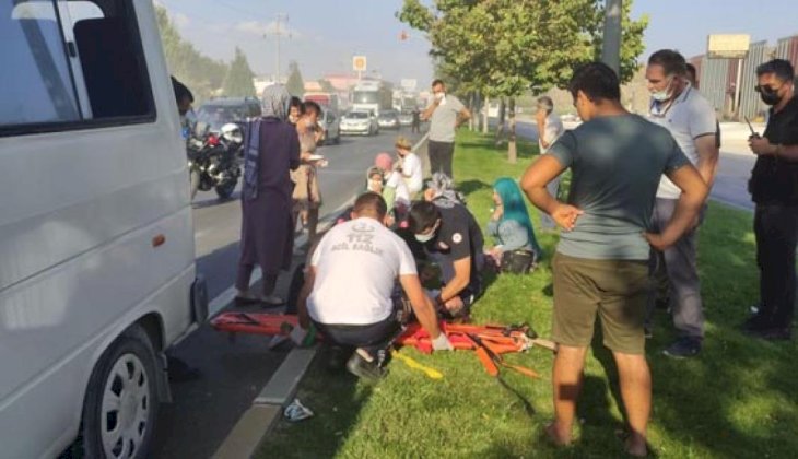Zincirleme trafik kazasında 20 kişi yaralandı