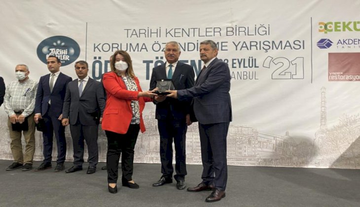 Pamukkale Belediyesi ödülünü aldı