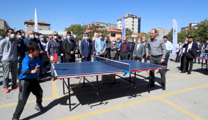Pamukkale Belediyesinden okullara malzeme desteği yapıldı