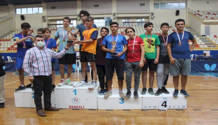  Pamukkale Belediyesi masa tenisi il birinciliğine damga vurdu
