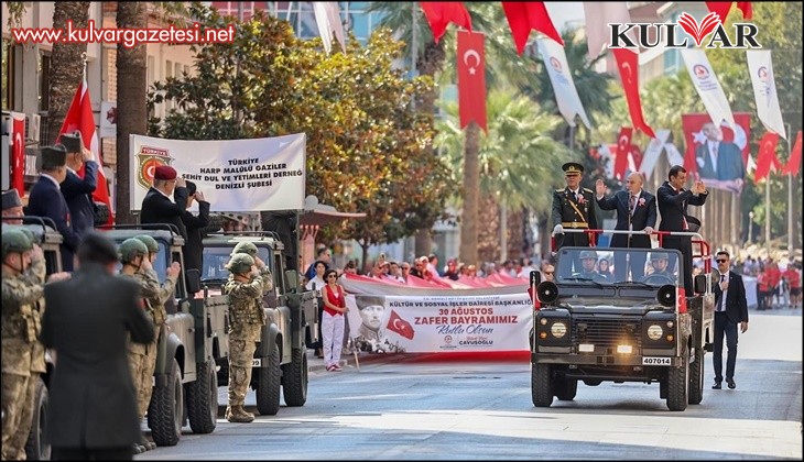 30 Ağustos Zafer Bayramı Denizli'de coşkuyla kutlandı