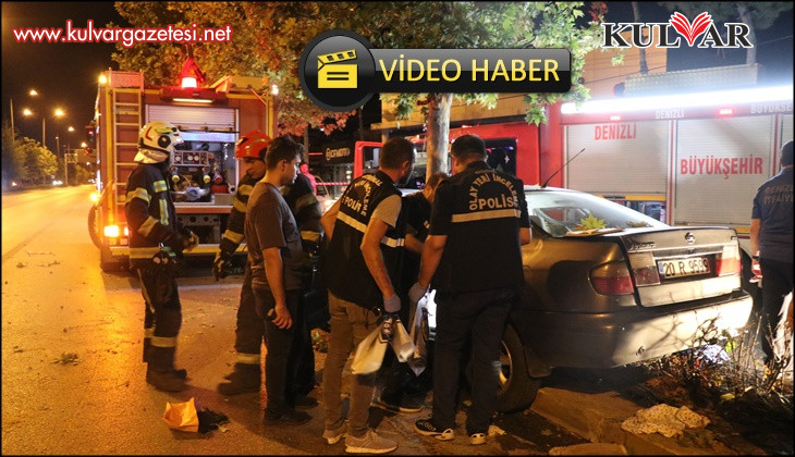 Ağaca ok gibi saplanan otomobilde 2 kişi öldü, sürücü ağır yaralandı