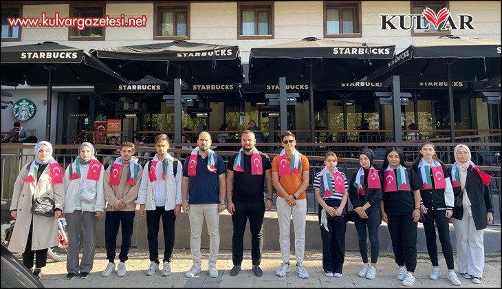 AK Parti Gençlik Kollarından Starbucks’a yer kapatma eylemi