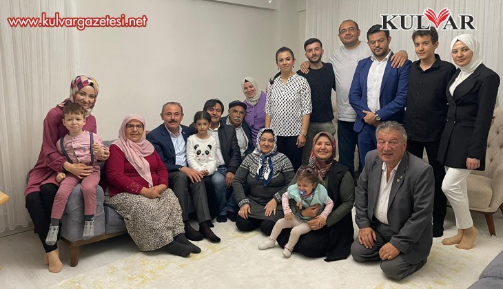 AK Partili Şahin Tin, vatandaşlarla bayramlaştı