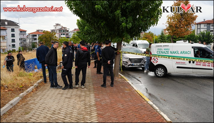 Aracından inip oturduğu bankta intihar etti