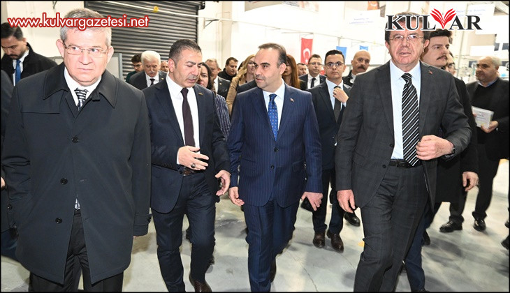Bakan Kacır, DTO’nun Teknik Tekstil Merkezini inceledi