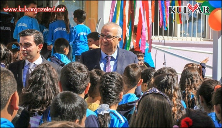 Başkan Arslan, Çamelili öğrencilerin yeni yıl coşkusuna ortak oldu