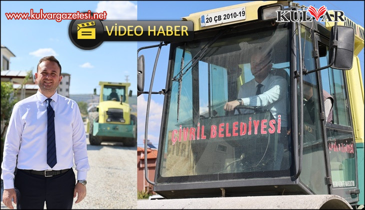 Başkan Dere direksiyona geçip Çivril’nin iki mahallesinde asfalt çalışmasını noktaladı