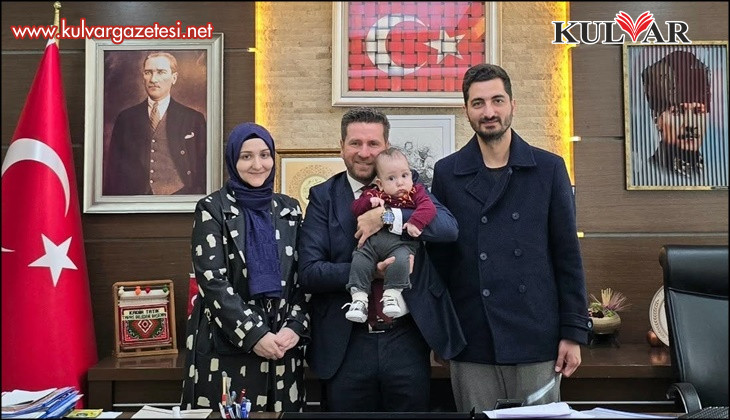 Başkan Tatık makamında SMA hastası Kerem bebeği ağırladı