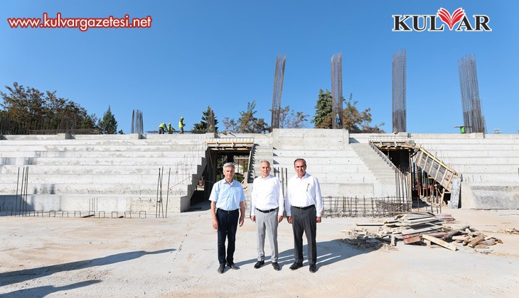 Başkan Zolan, Acıpayam Spor Salonu inşaatını inceledi