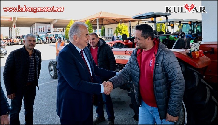 Başkan Zolan, Türkiye’nin ilk traktör galericileri sitesinde esnafla buluştu