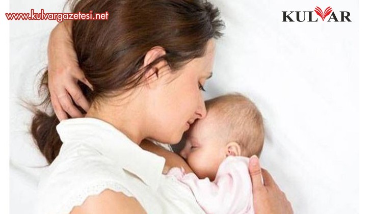 Bebeğin ilk doğal aşısı anne sütüyle oluyor
