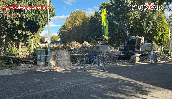 Belediye iş merkezini yıkan CHP’li Başkan ifadeye çağırıldı