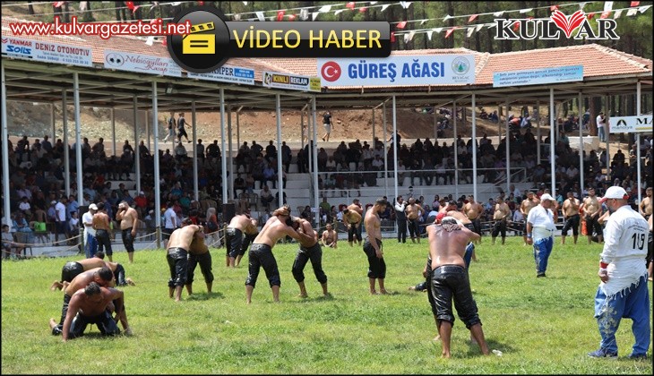 Beyağaç yağlı güreşlerinde başpehlivan Ali Gürbüz oldu