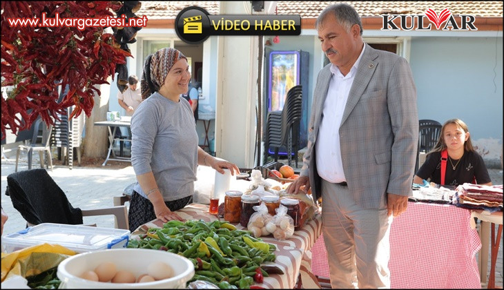 Beyağaç'ın yöresel ürünleri bağbozumu şenliğinde tanıtıldı