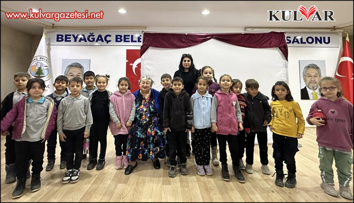 Beyağaç'ta çocuklar tiyatroyla eğlendi