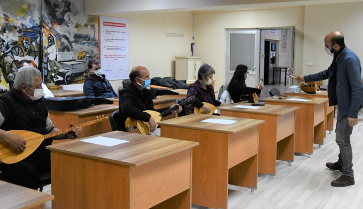 Buldan Belediyesi’nin ücretsiz enstrüman kursları yoğun ilgi gördü