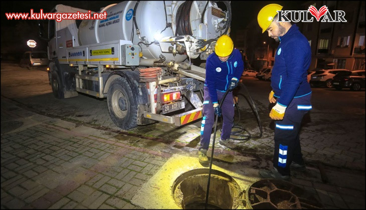 Büyükşehir DESKİ ekipleri 7/24 sahada