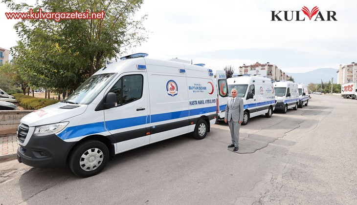 Büyükşehir'in sağlık ordusuna dört yeni ambulans daha katıldı