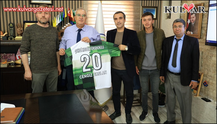 Çameli Belediyesinden Çameli Meslek Yüksekokulu Takımına tam destek