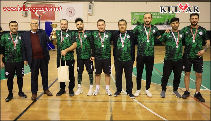 Çameli’de Kurumlar ve Mahalleler Arası Voleybol Turnuvası sona erdi