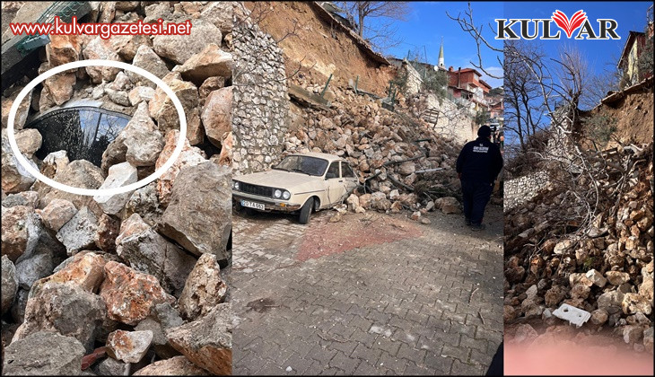 Çöken istinat duvarı iki aracı yuttu