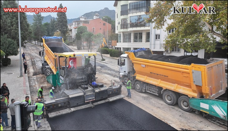 Denizli Büyükşehir’den asfalt seferberliği