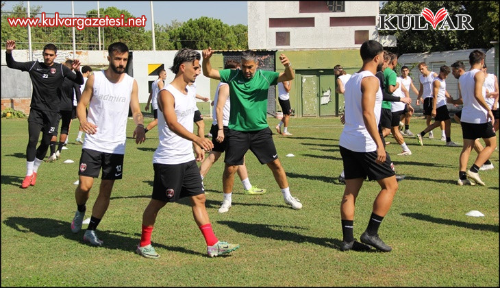 Denizli İdmanyurdu, lider Uşak Spor ile oynayacağı maçın hazırlıklarını sürdürüyor
