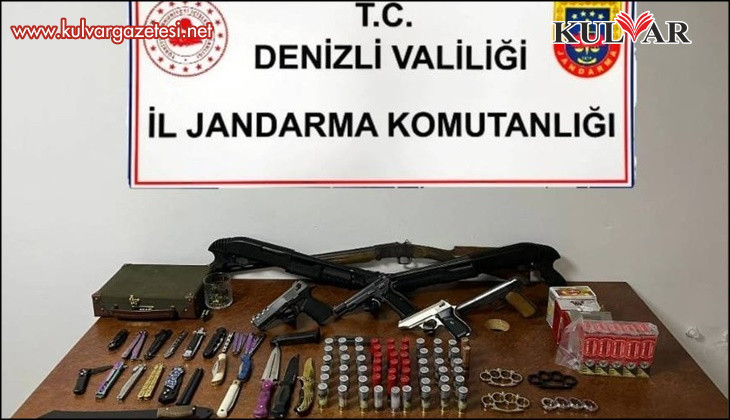 Denizli jandarması silah kaçakçılarını cephanelikle yakaladı