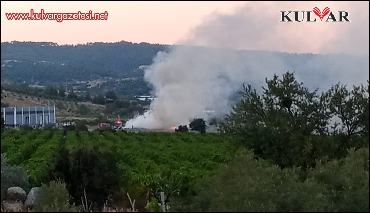 Denizli’de hurda ve moloz dökülen sahada yangın çıktı