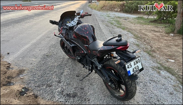 Denizli'de motosiklet şarampole devrildi; 2 yaralı