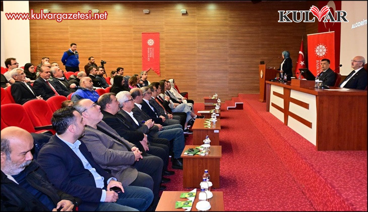 Denizlili basın mensuplarına "Sosyal Medyada Etkili İçerik Üretimi" eğitimi verildi