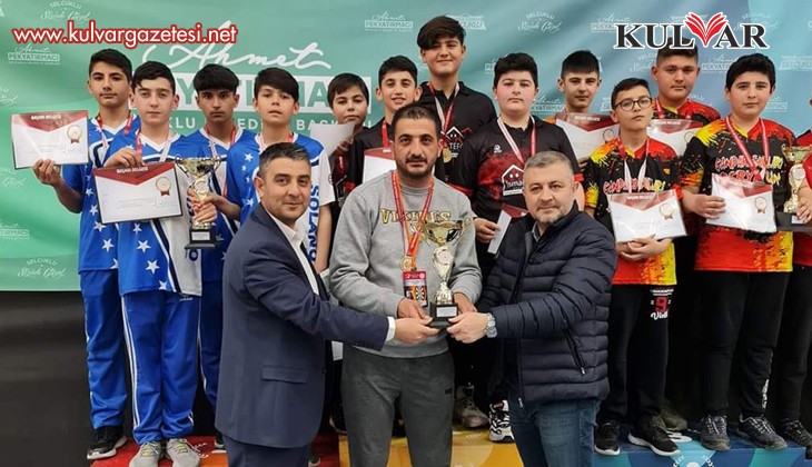 Denizlili Dartçılar Türkiye Şampiyonasında birinciliği bırakmadı