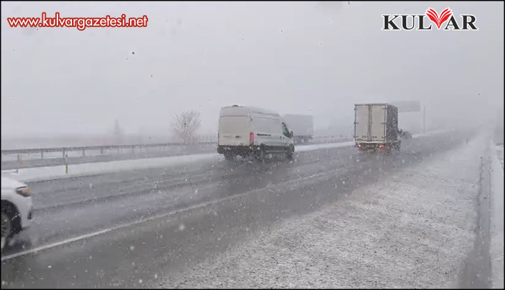 Denizli'nin yüksek kesimlerinde kar yağışı etkili oluyor