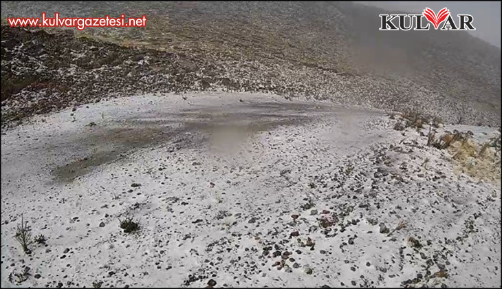 Denizli’ye yılın ilk karı düştü