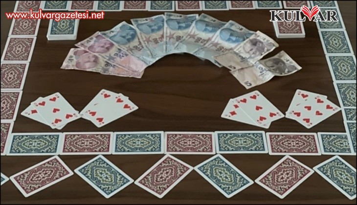 Evde kumar oynayan 5 kişiye para cezası kesildi