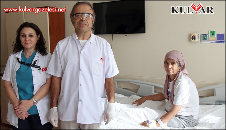 İç organları ters olan hastanın safra kesesi ameliyatı başarıyla yapıldı