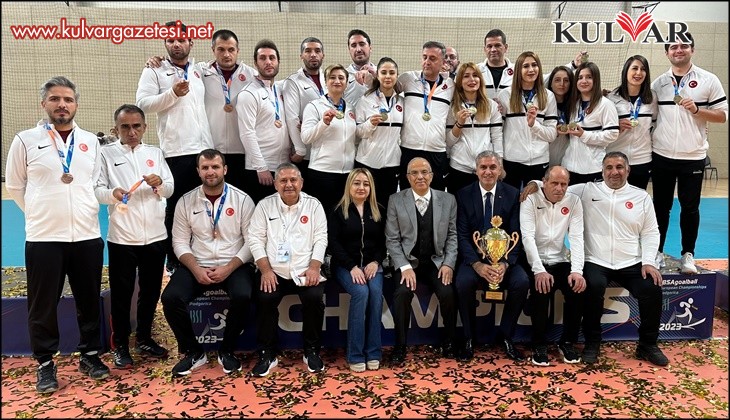 İsrail'i finalde devirerek 3. kez Avrupa şampiyonu olan Milli takım, ödülü Filistin'e armağan etti