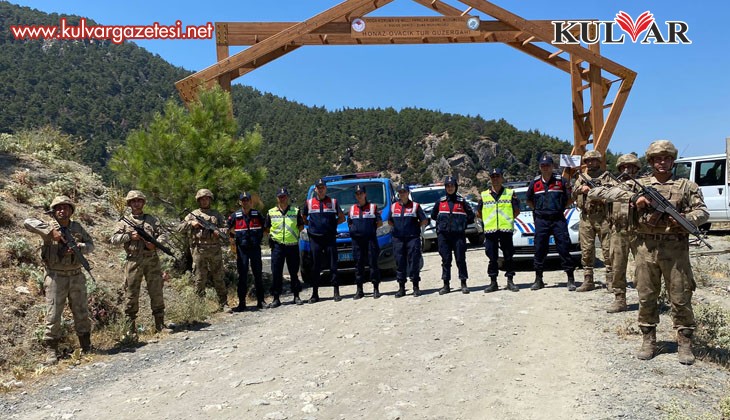 Jandarma Honaz Dağında yangına karşı önlemleri artırdı