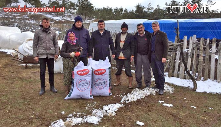 Kar yağışından etkilenen çiftçilere yem desteği sağlandı