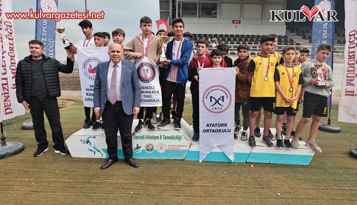 Kros yarışlarında il birincisi olan öğrenciler ödüllendirildi