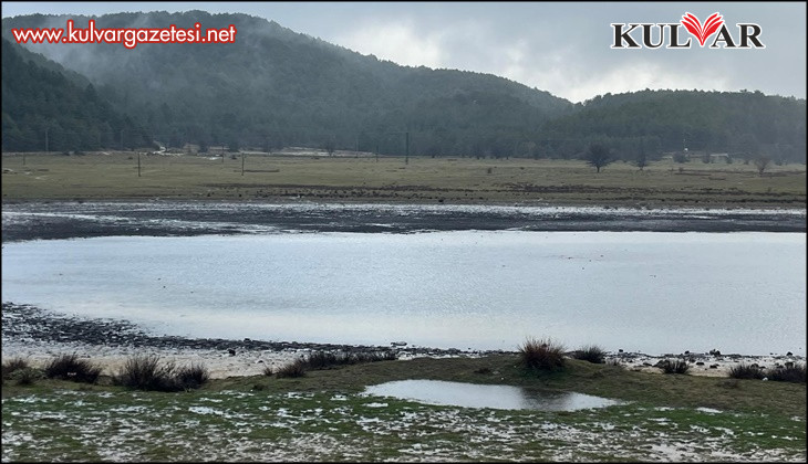 Kuraklıkla mücadele eden Yayla Gölü yağışlarla can buldu