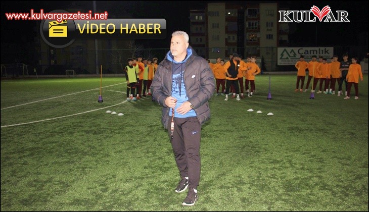 Mustafa Kocabey: "Futbol takımlarının başına futbolcuların geçmesi gerekli"